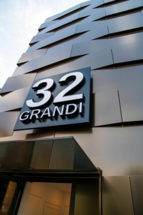 Grandi 32